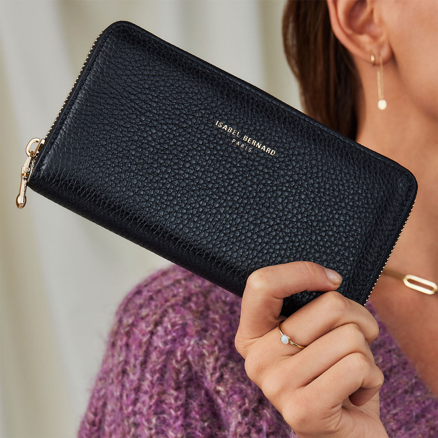 Isabel Bernard Honoré Léa Black Zip Wallet IB23001