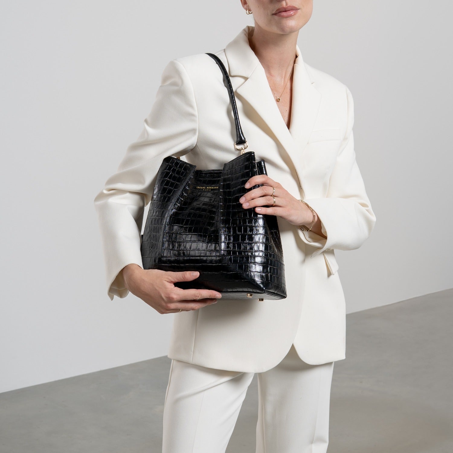 Isabel Bernard Femme Forte Macie Croco Black Calfskin Leather Handbag IB25074-201