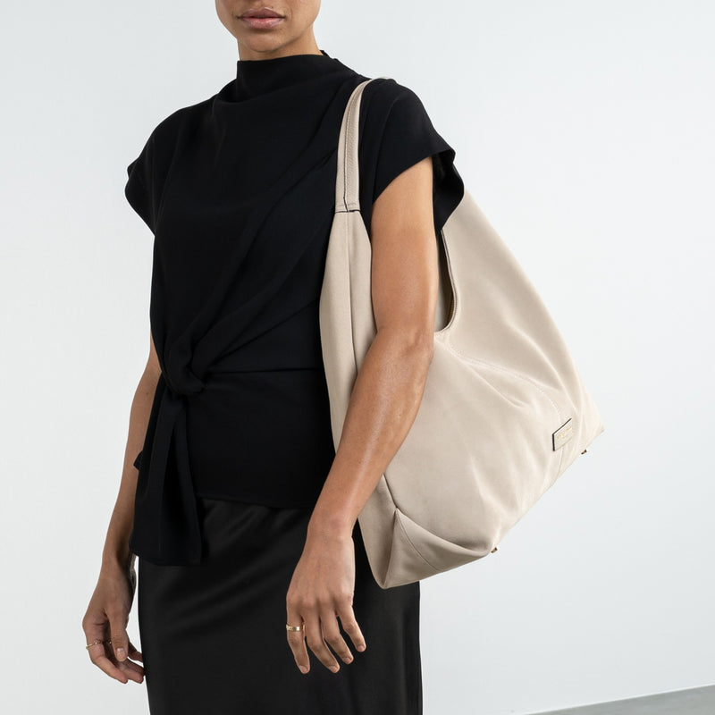 Isabel Bernard Honoré Grace cremefarbene Wildleder-Schultertasche IB25093-170-zoom-