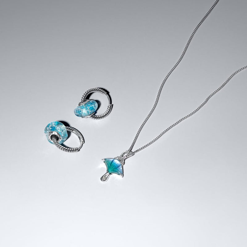 Pandora Moments Murano Glass And Enamel Manta Ray Charm-Anhänger 794685C01-zoom-