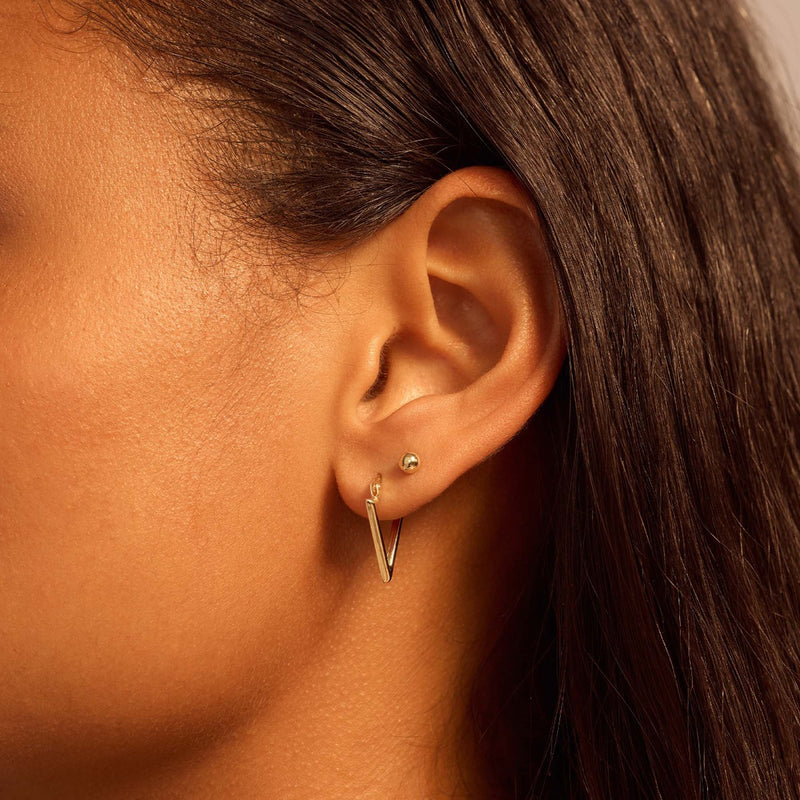 Beloro Jewels Della Spiga Luna 9 Karat Gold Traingle Earrings BO360082-zoom-