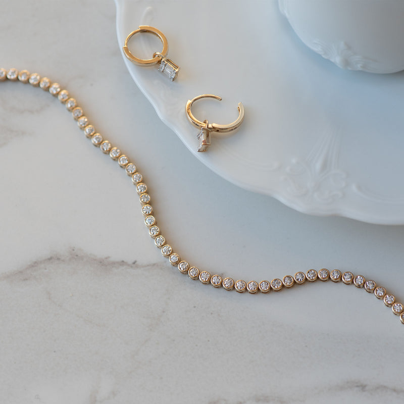 Isabel Bernard De la Paix Maxime 14 Karat Goldcreolen mit Diamant 0.26 ct IBD360019-zoom-