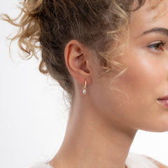 Isabel Bernard Le Marais Sophie 14 Karat Gold Hoop Earrings With Zirconia Stone IB360293