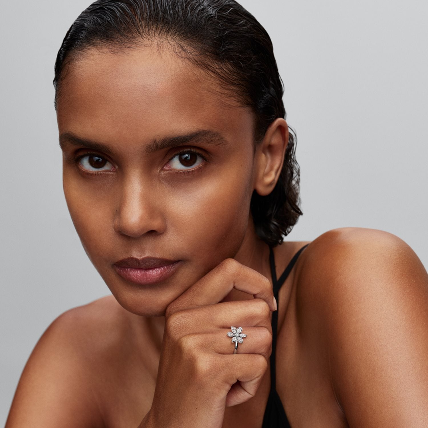 Pandora Timeless Herbarium Sparkling Flower Cocktail Ring 193000C02-50