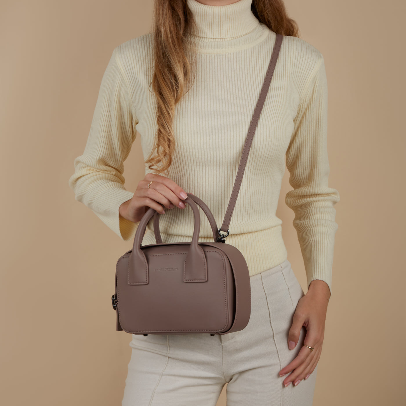 Chiara Ferragni Eyelike Brown Crossbody Bag 75SB4BBC-ZS517-706