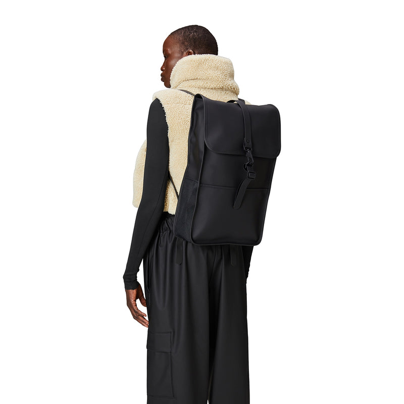 Rains damen Rucksack Schwarz R13000-01-zoom-