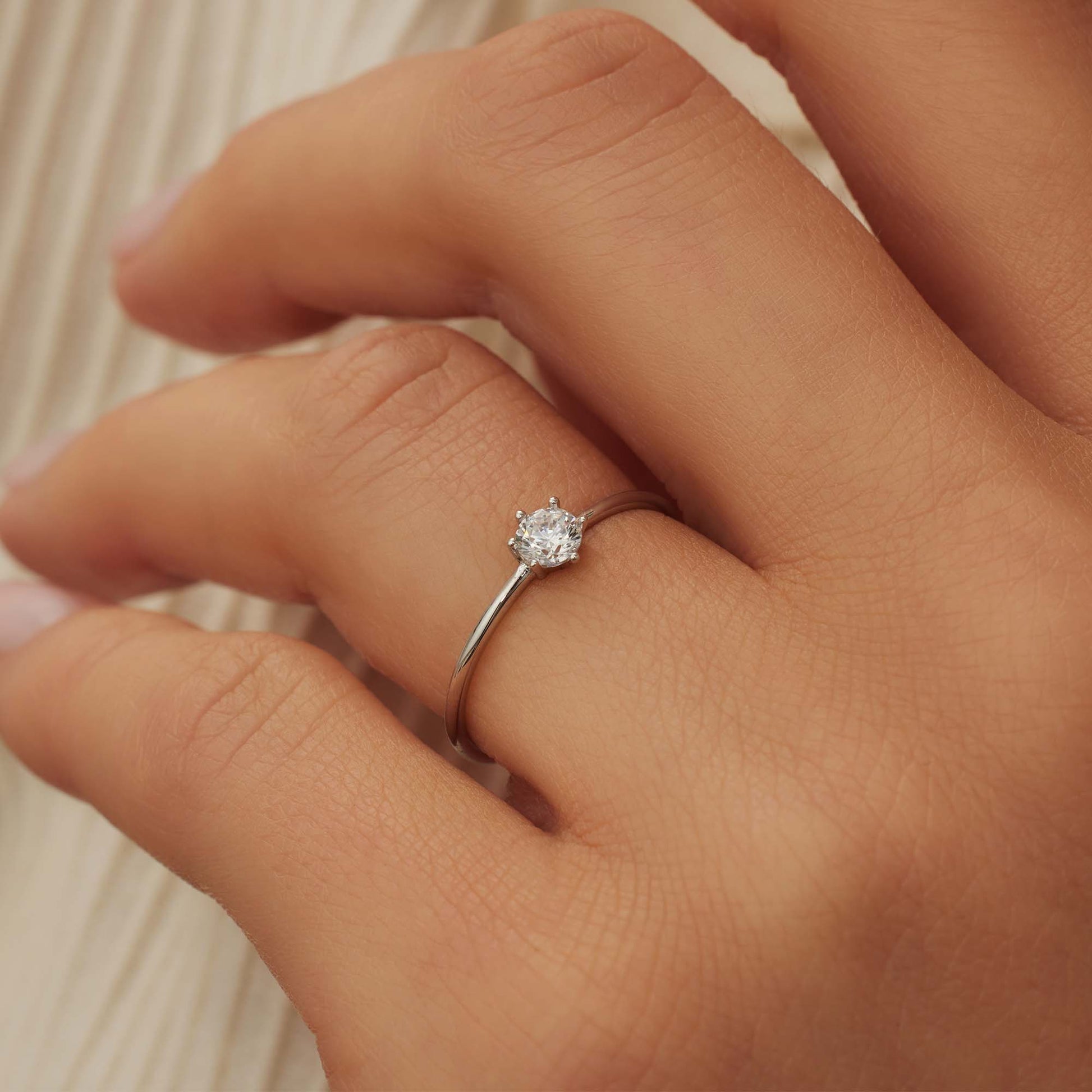 Isabel Bernard Saint Germain Abelle 14 Carat Whitegold Ring IB330024-48