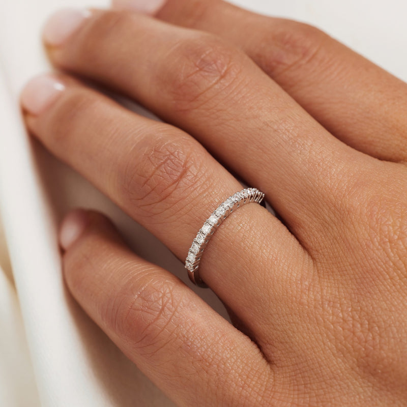 Isabel Bernard De la Paix Madeline 14 Karat | Weißgold Ring | Diamant 0.14 Karat | IBD330021-50-zoom-