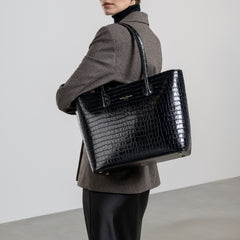 Isabel Bernard Honoré Lysanne Croco Black Calfskin Shopper IB25024