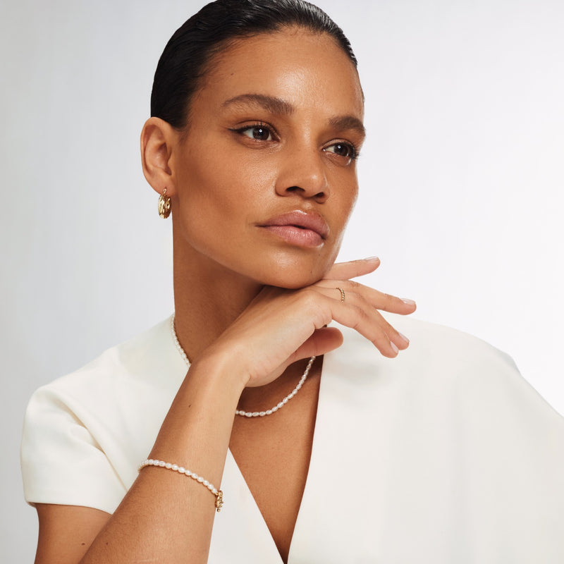 Isabel Bernard Cadeau d'Isabel 14 Karat Gold Halskette und Armband Geschenkset mit Süßwasserperlen IB90174-zoom-