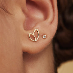 Isabel Bernard Cadeau d'Isabel 14 karat gold bracelet and ear studs gift set with freshwater pearls IB90185