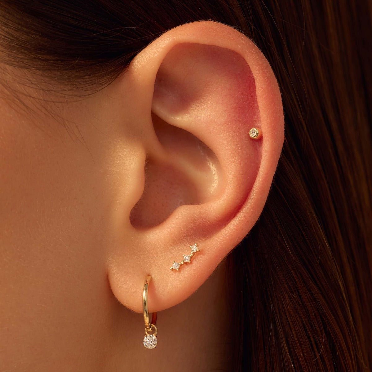 Beloro Jewels Monte Napoleone Mea 9 karat gold ear studs with zirconia BO360085