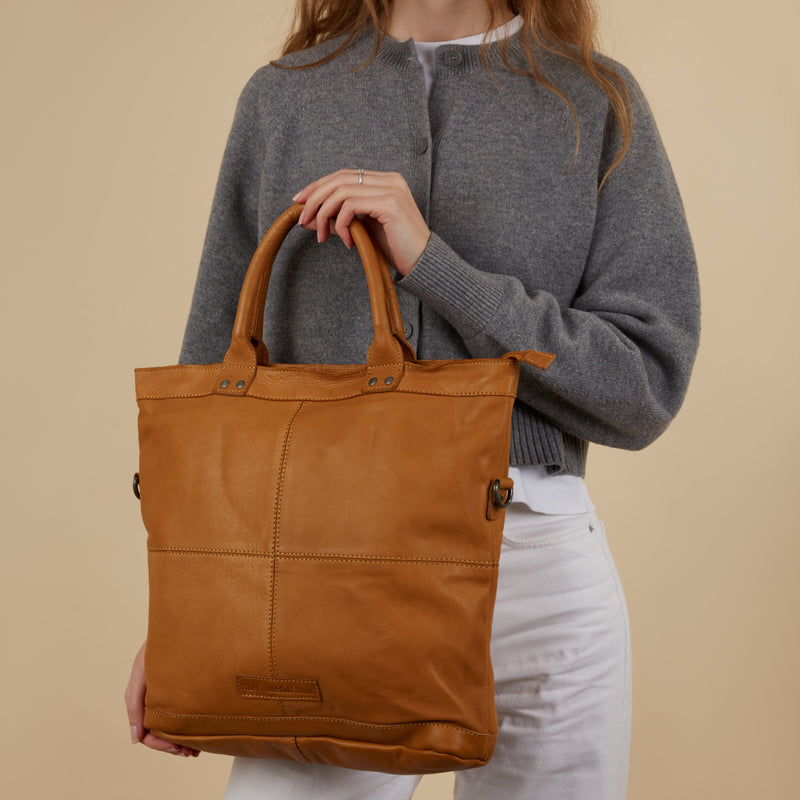 The Chesterfield Brand Ontario Leather Cognac Shopper C38.019807-zoom-