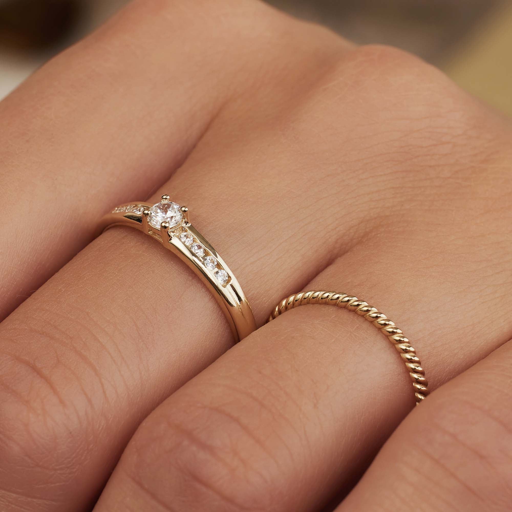 Isabel Bernard Rivoli Selene 14 karaat gouden ring IB330016-50 (Maat: 50)