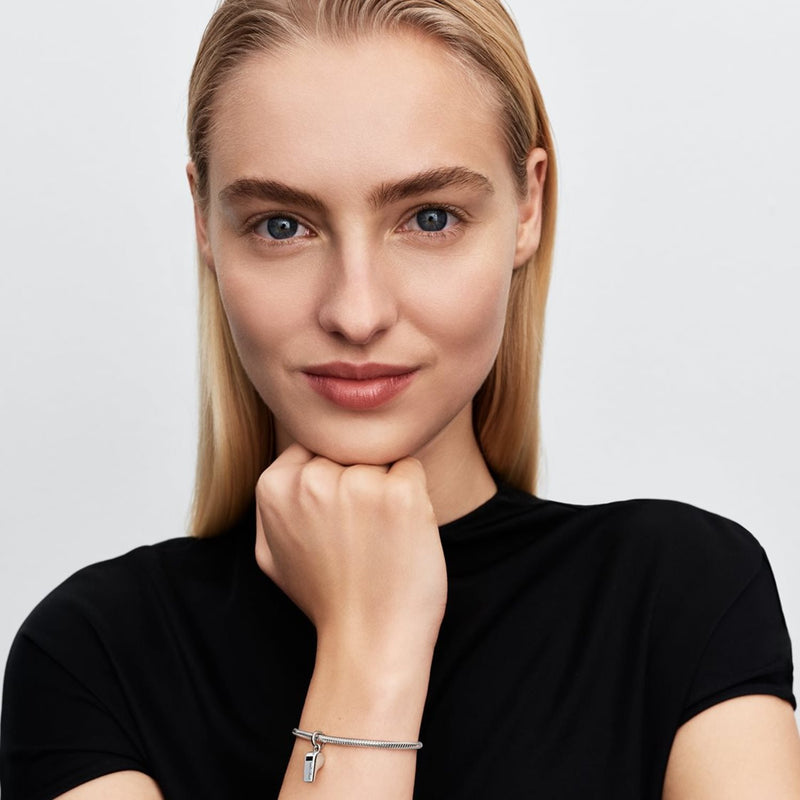 Pandora Moments Cubic Zirconia Schiedsrichterpfeife Charm-Anhänger 794713C01-zoom-