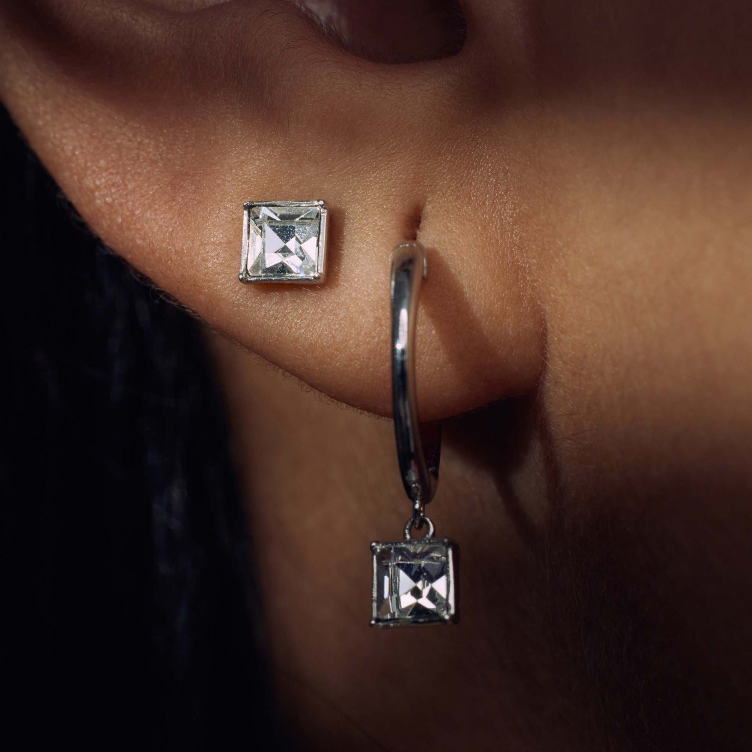 Parte Di Me Cento Luci Perla 925 sterling silver ear studs with preciosa crystal PDM36149