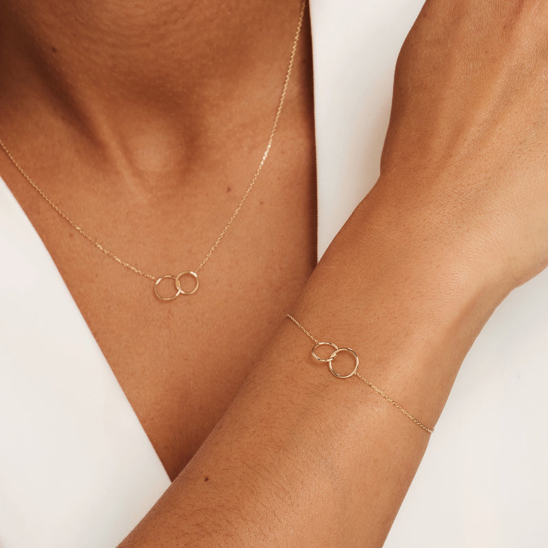 Isabel Bernard Cadeau d'Isabel 14 Karat | Gold Halskette und Armband Geschenksets IB90130-zoom-