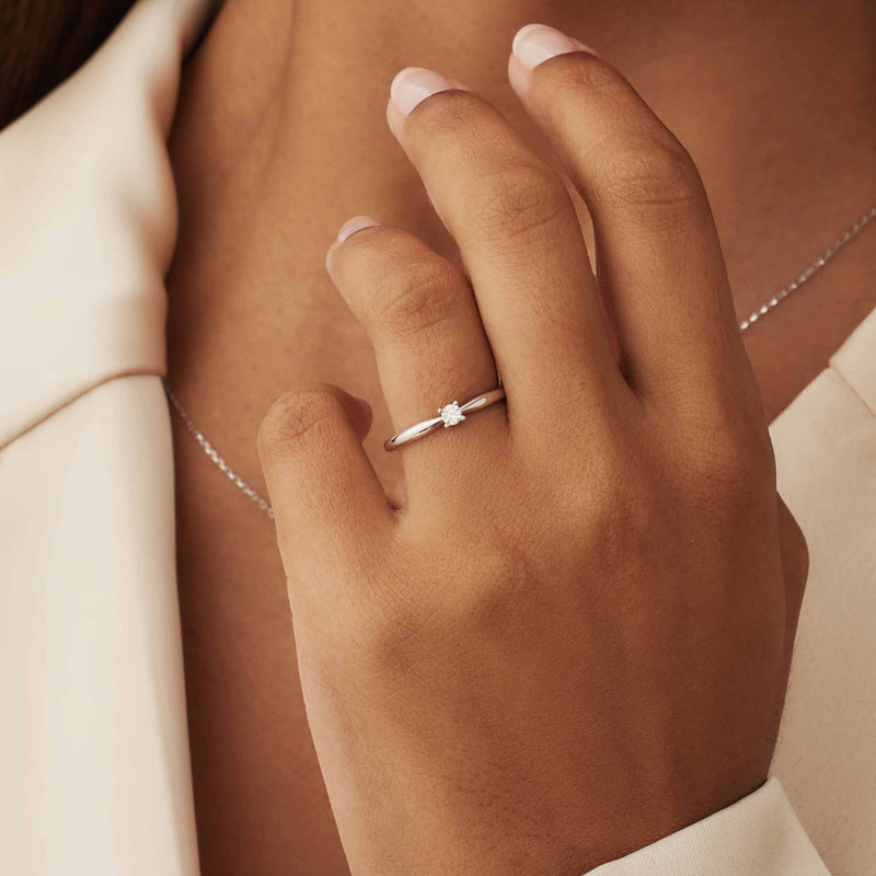 Isabel Bernard De la Paix Celesse 14 Karat | Weißgold Ring | Diamant 0.07 Karat | IBD330005-54-zoom-