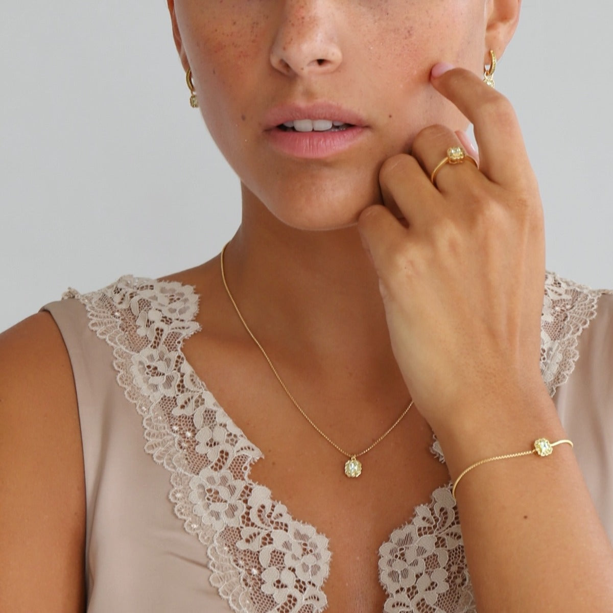 24Kae Gold Bracelet 22457Y