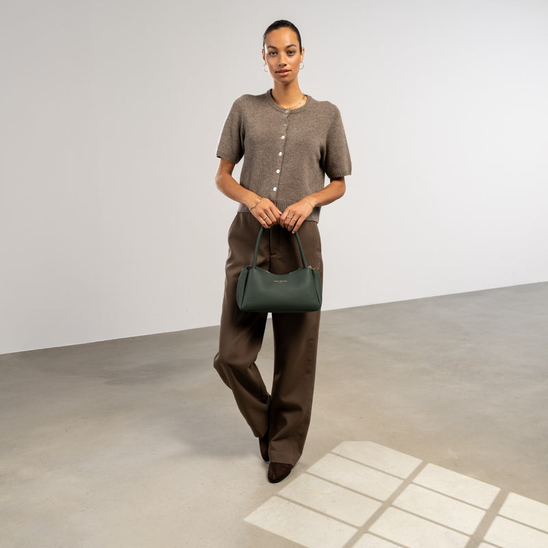 Isabel Bernard Honoré Eve Dunkelgrüne Handtasche aus Kalbsleder IB21133-061-zoom-