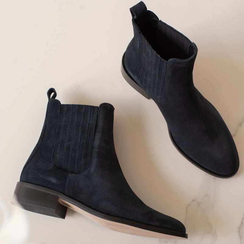 Isabel Bernard Vendôme Chey Blau Suede Chelsea Stiefel IB53000-10-36-zoom-