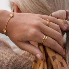 Violet Hamden Sisterhood Twisted Lunar 925 Sterling Silver Gold-coloured Ring VH13030G-50 (size: 50)