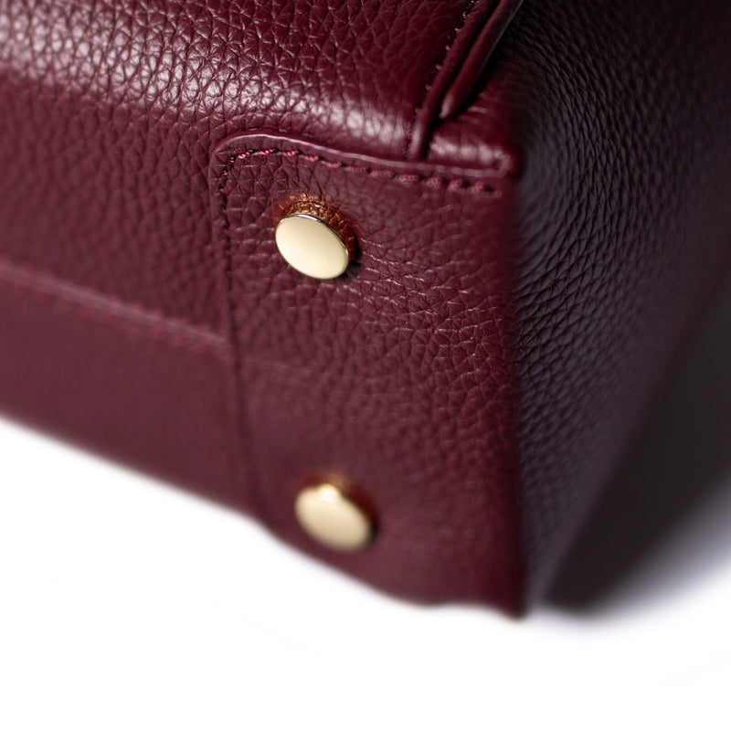 Isabel Bernard Honoré Cloe Mini Bordeaux Kalbsleder Handtasche IB21124-052-zoom-