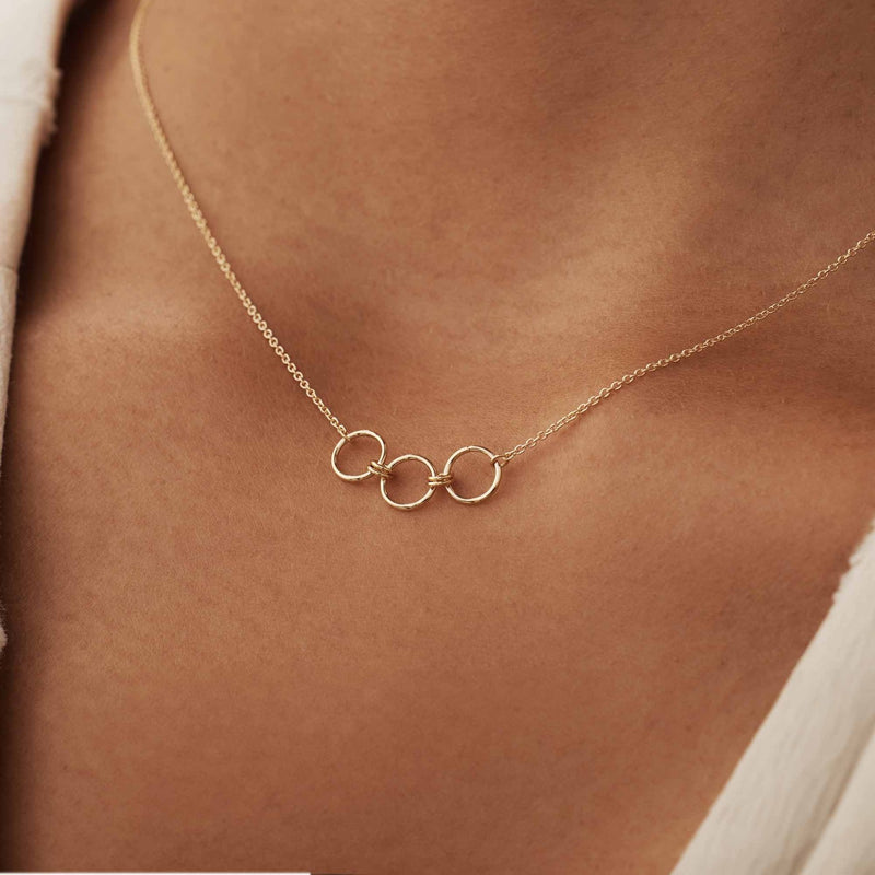 Isabel Bernard Cadeau d'Isabel 14 Karat Gold Halskette und Ohrringe Geschenkset mit Ringen IB90180-zoom-