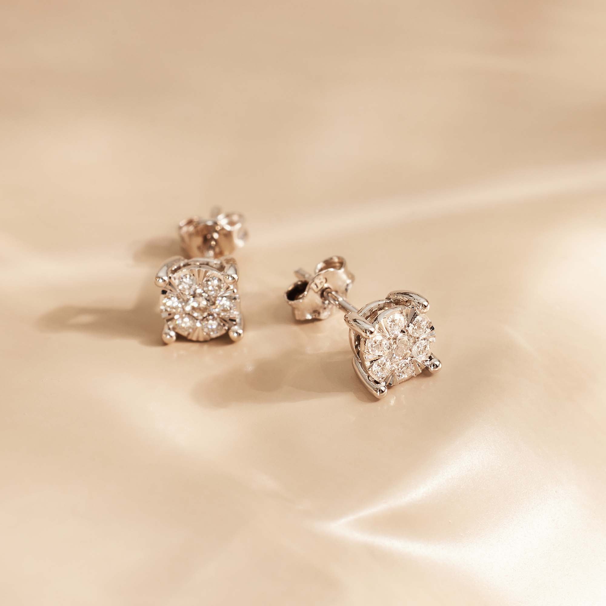 Isabel Bernard De la Paix Hanaé 14 Carat Whitegold Ear Studs | diamond 0.16 ct | IBD360016