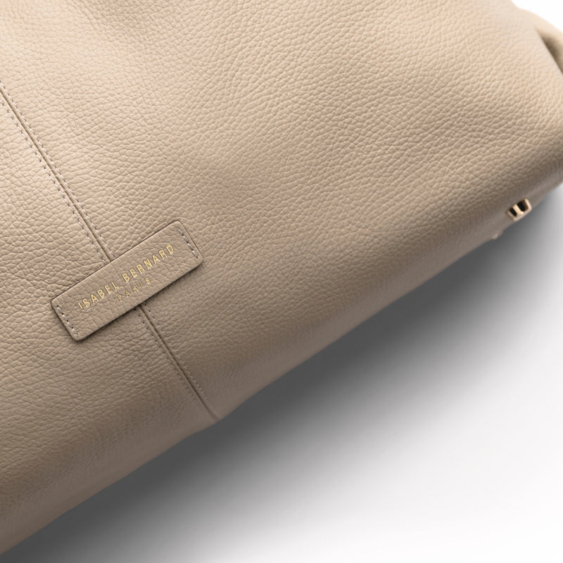 Isabel Bernard Honoré Grace taupefarbene Leder-Schultertasche aus Kalbsleder IB25093-078-zoom-