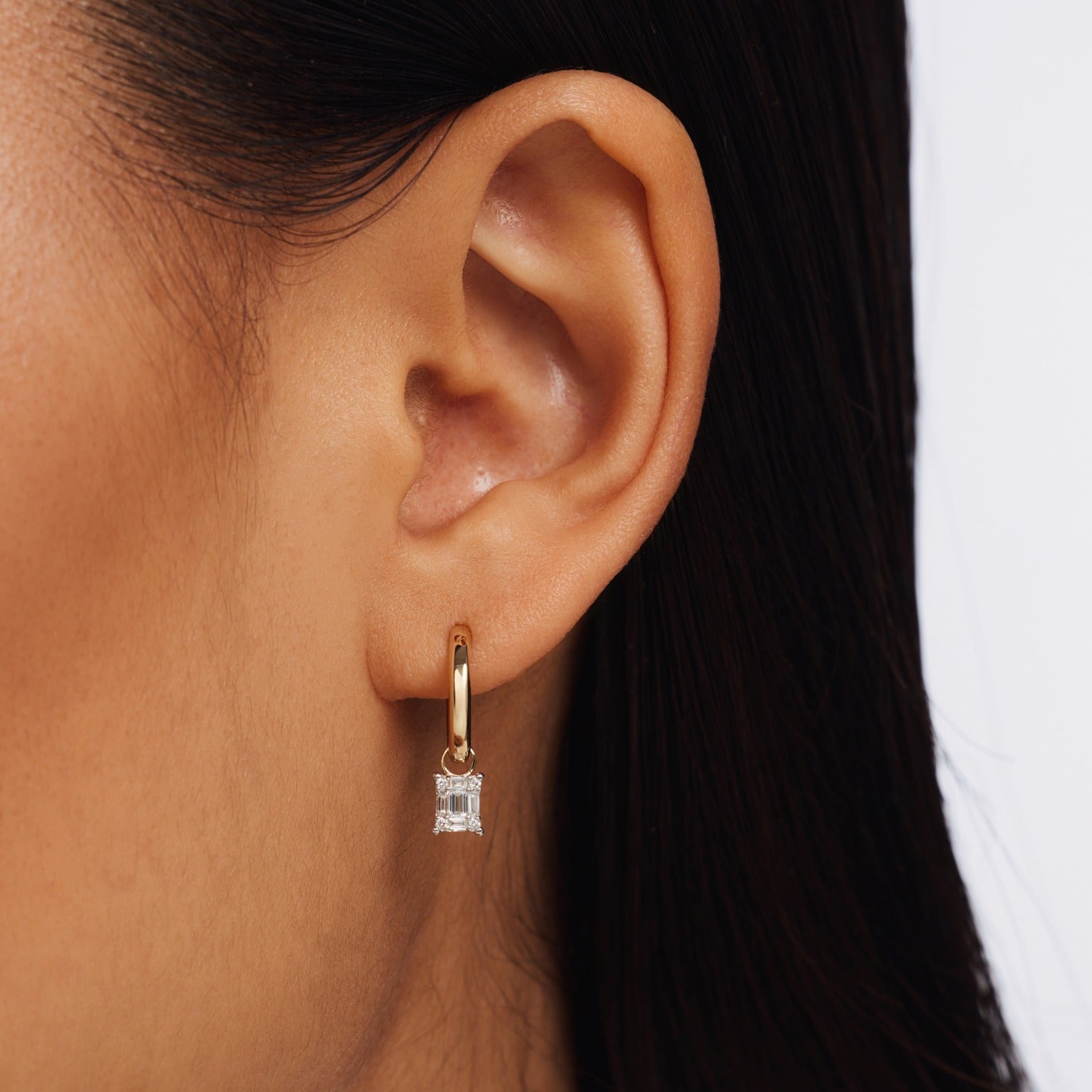 Isabel Bernard De la Paix Maxime 14 Carat Golden Hoop Earrings | diamond 0.18 ct | IBD360019