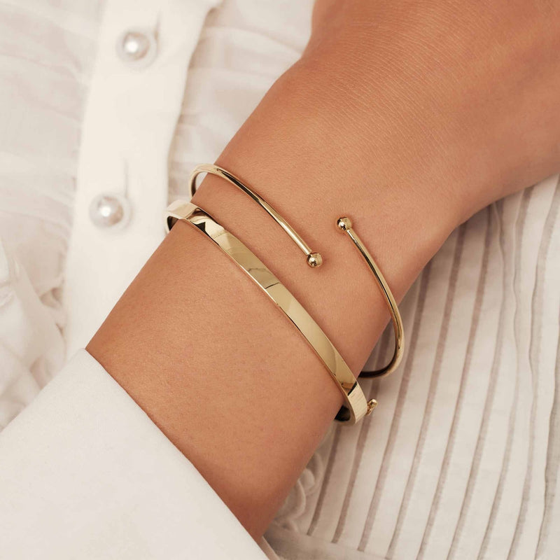 Isabel Bernard Cadeau d'Isabel 14 Karat Gold Armband, Armreif und Creolen Geschenkset IB90179-zoom-