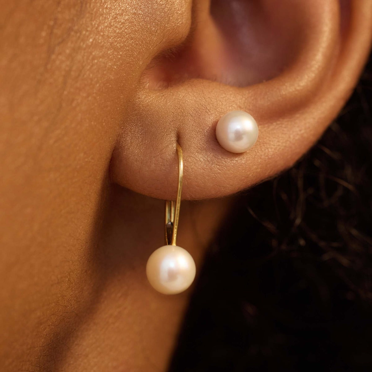 Beloro Jewels Monte Napoleone Perla 9 carat gold Ear Studs BO360004