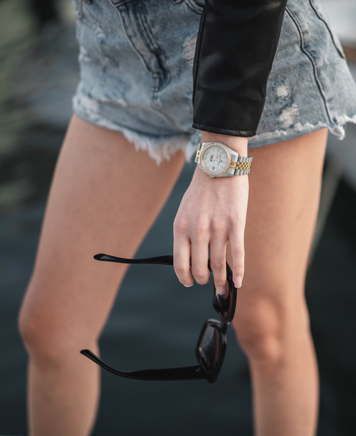 Jacques Du Manoir Inspiration White MOP Women's Watch NROP.08