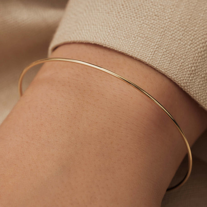 Isabel Bernard Cour d'Honneur Adora 14 Karat | Gold Bangle IB320109-zoom-