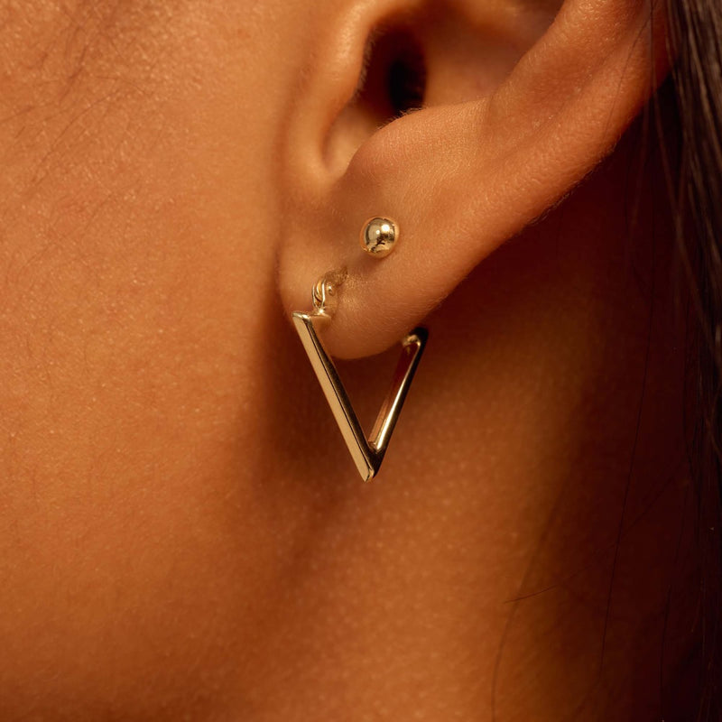 Beloro Jewels Della Spiga Luna 9 Karat Gold Traingle Earrings BO360082-zoom-