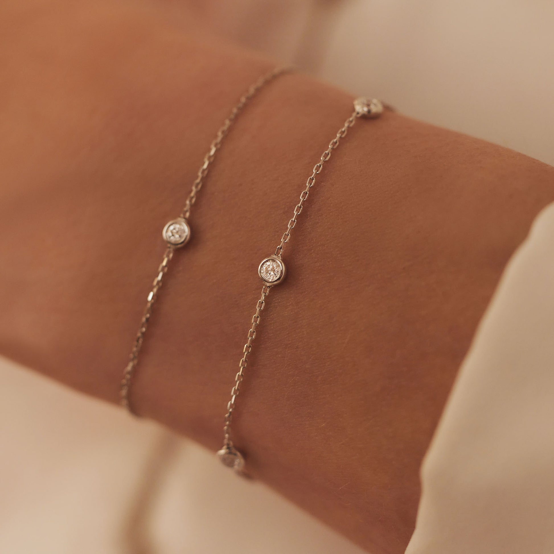 Isabel Bernard De la Paix Alfie 14 Carat Whitegold Bracelet | diamond 0.12 ct | IBD320003