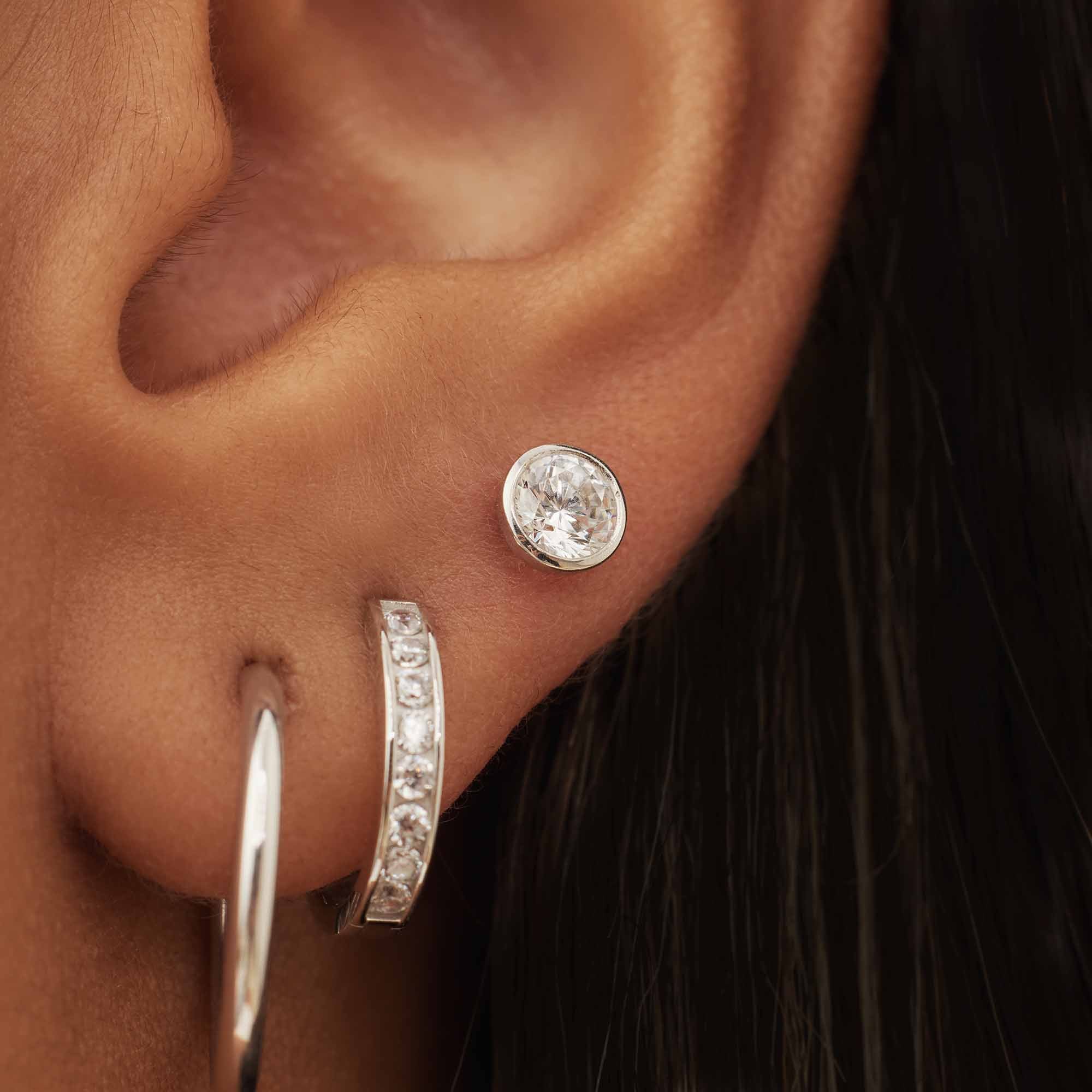 Isabel Bernard Saint Germain Juliette 14 Carat Whitegold Ear Studs IB360206