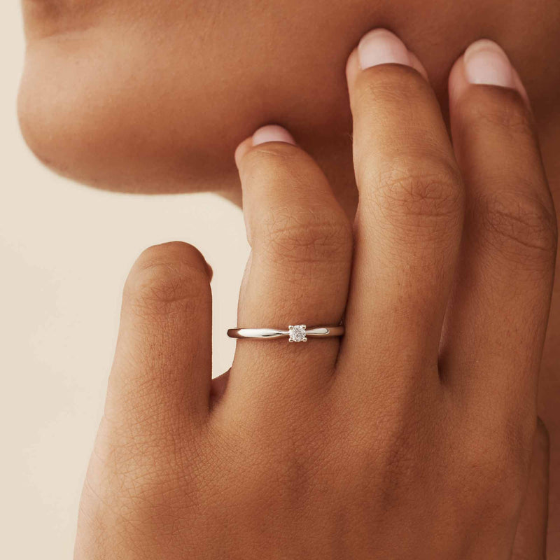 Isabel Bernard De la Paix Christine 14 Karat | Weißgold Ring | Diamant 0.10 Karat | IBD330006-48-zoom-