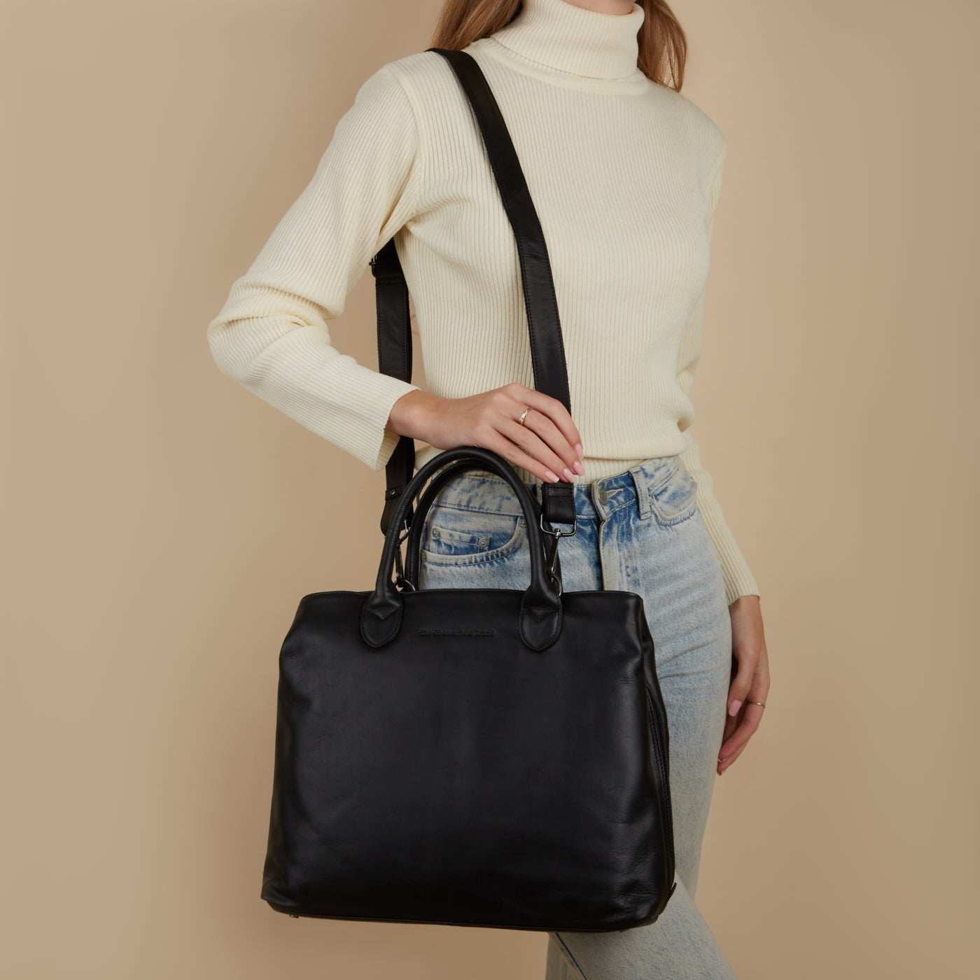 The Chesterfield Brand Passau Black Handbag C48.129800